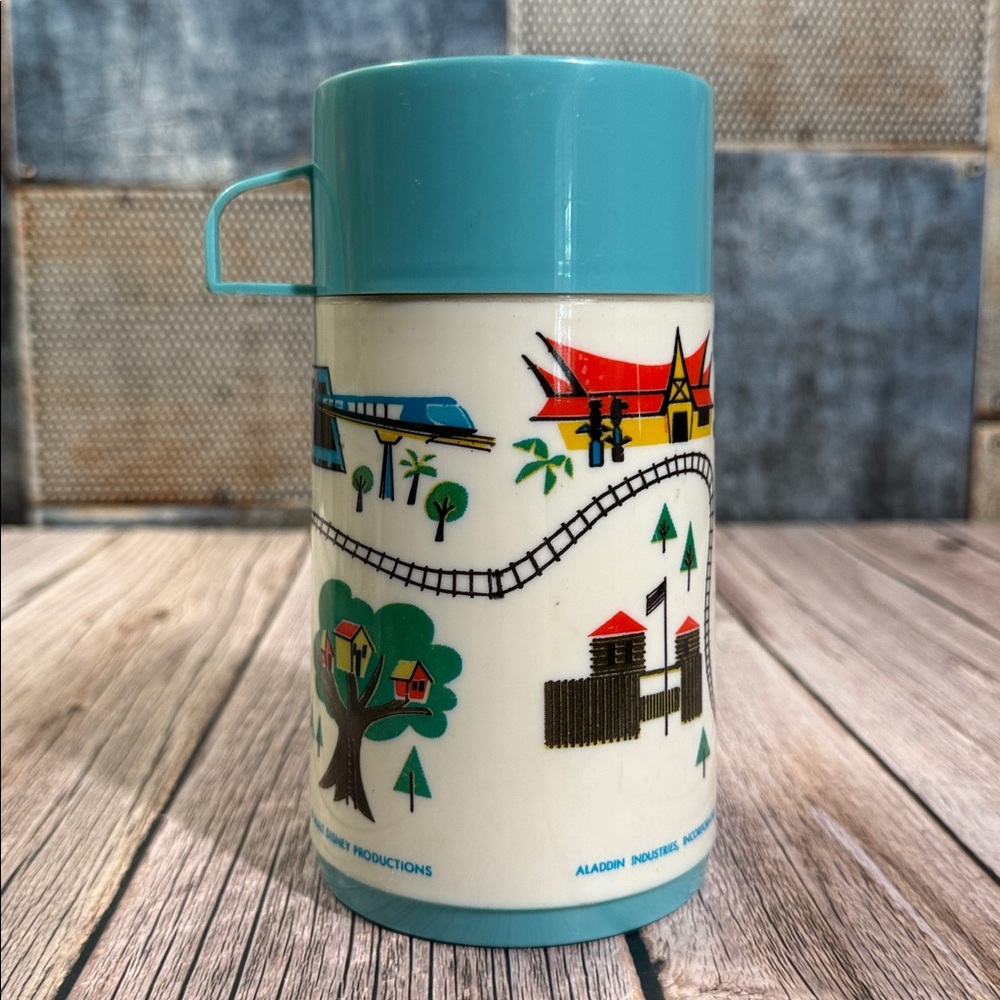 Vintage Aladdin Walt Disney World Metal Lunch Box and Thermos - Picture 11 of 16